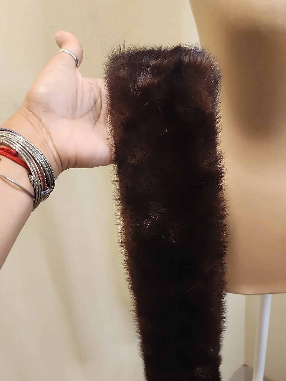 SHILLINGTON FURS Luxury Dark Brown Fur Scarf